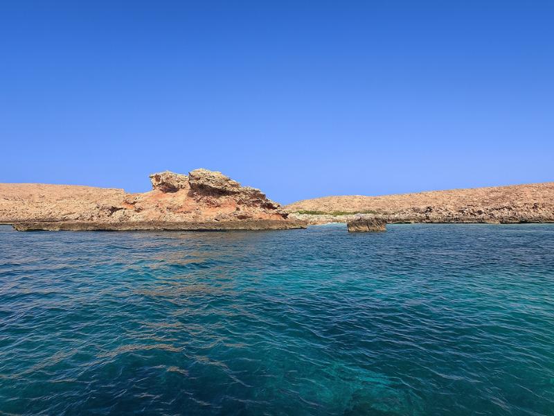 Dimaniyat Islands: Snorkeling & Dolphin Watching from Muscat