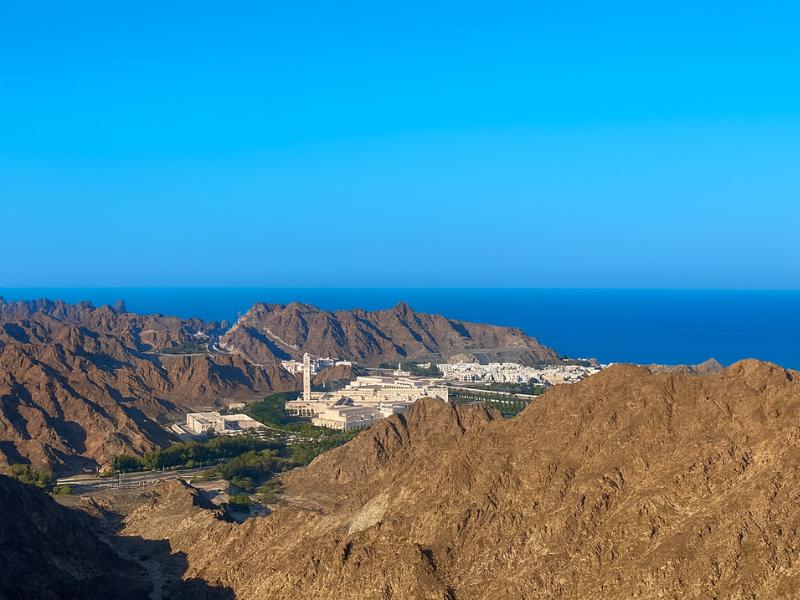 Experience Muscat: 6-Hour City Tour with Omani Guide & Traditional Food