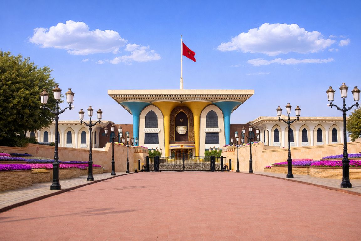 Royal Al Alam Palace in Muscat with blue and gold facade seen during a guided tour with Oman Muscat Tours